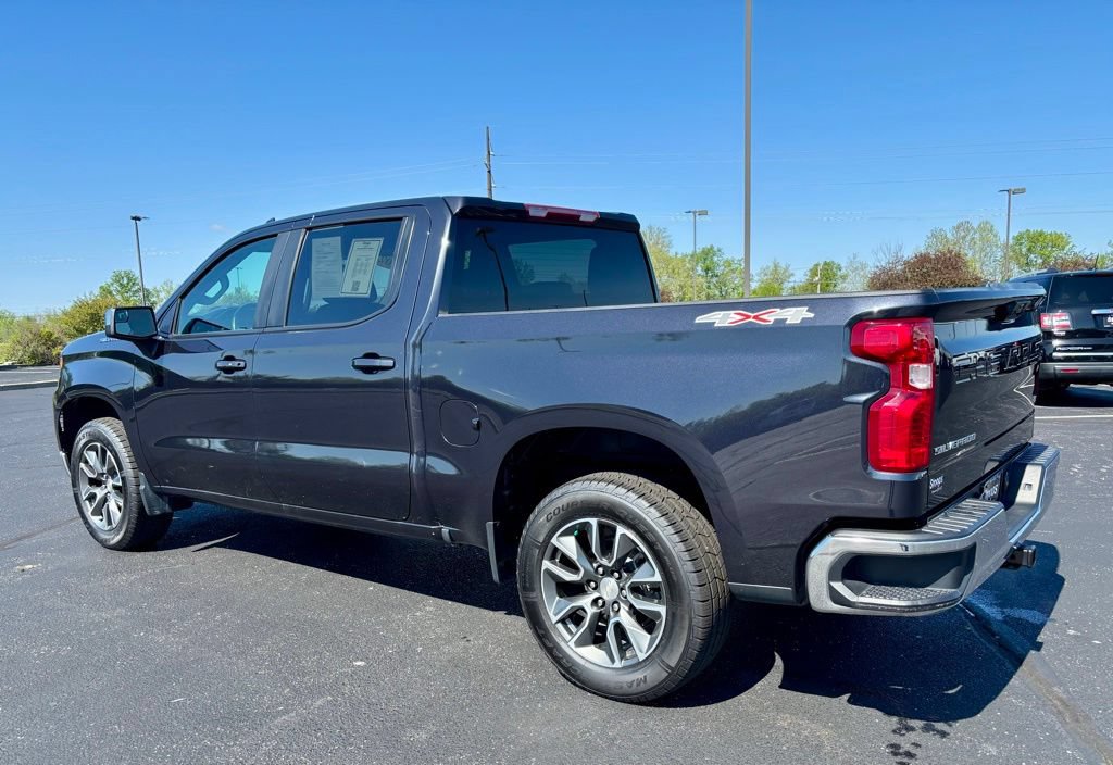 Used 2023 Chevrolet Silverado 1500 LT AWD/4WD image 5
