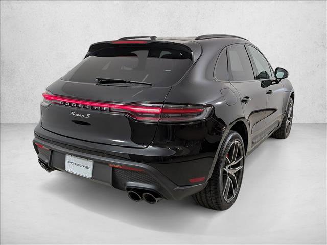 Certified 2025 Porsche Macan S image 9