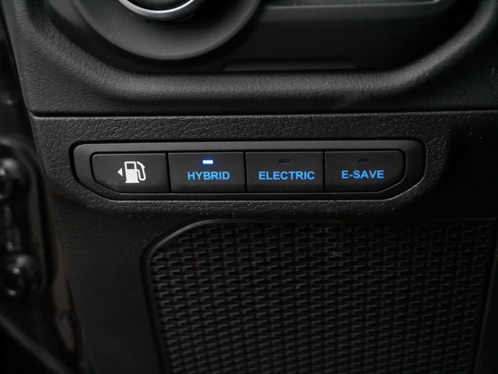 Used 2024 Jeep Wrangler Unlimited Sahara AWD/4WD image 28