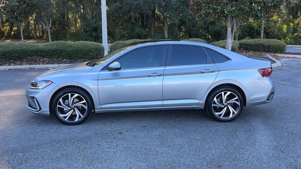 New 2026 Volkswagen Jetta SEL image 5