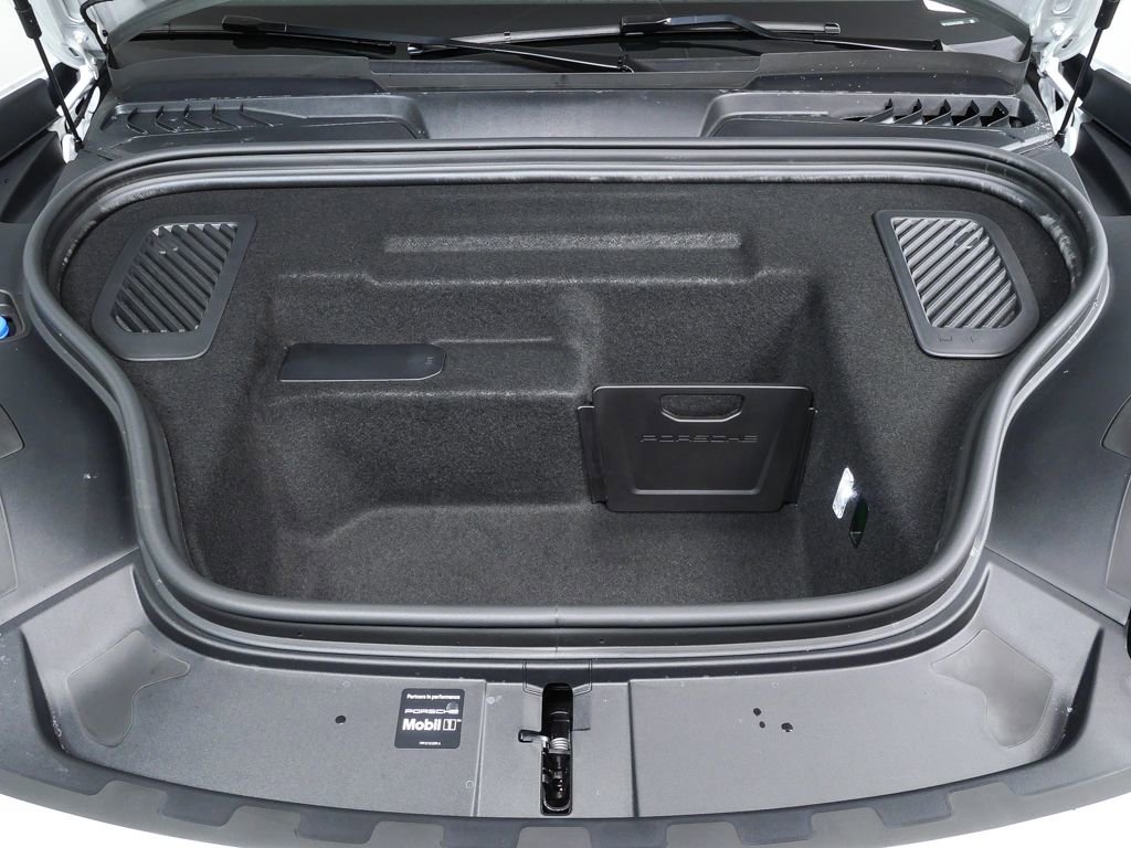 New 2026 Porsche Macan Electric image 34