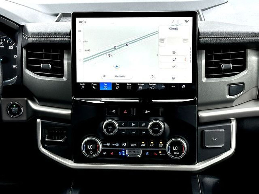 Used 2024 Ford Expedition XLT RWD image 31
