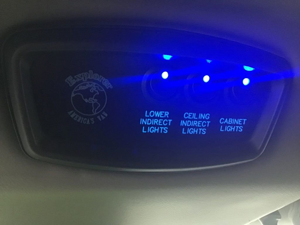 Used 2020 GMC Savana 2500 Extended w/ Enhanced Convenience Package image 37