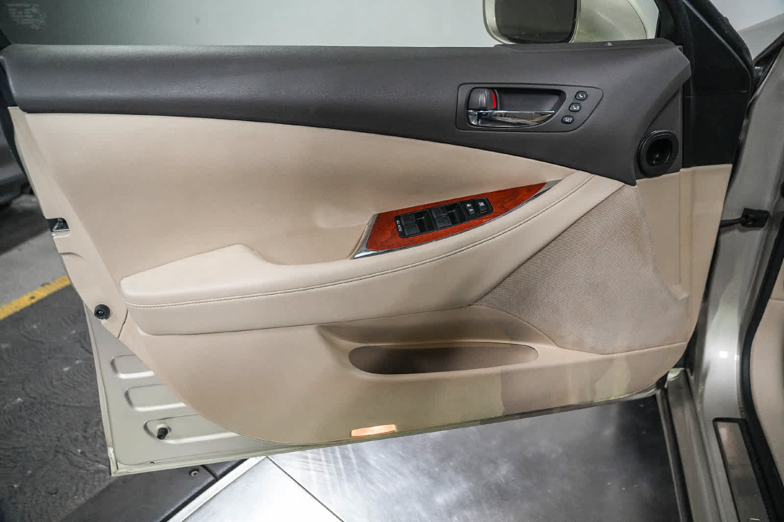 Used 2012 Lexus ES 350 FWD image 21