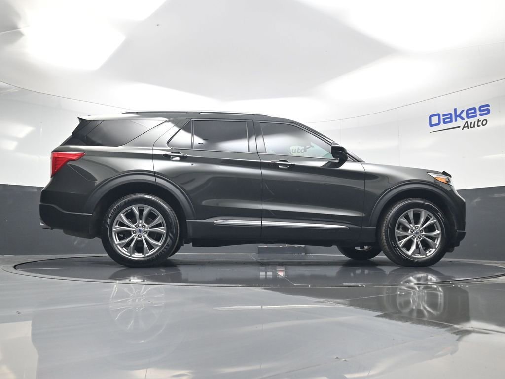 Used 2023 Ford Explorer Limited image 47