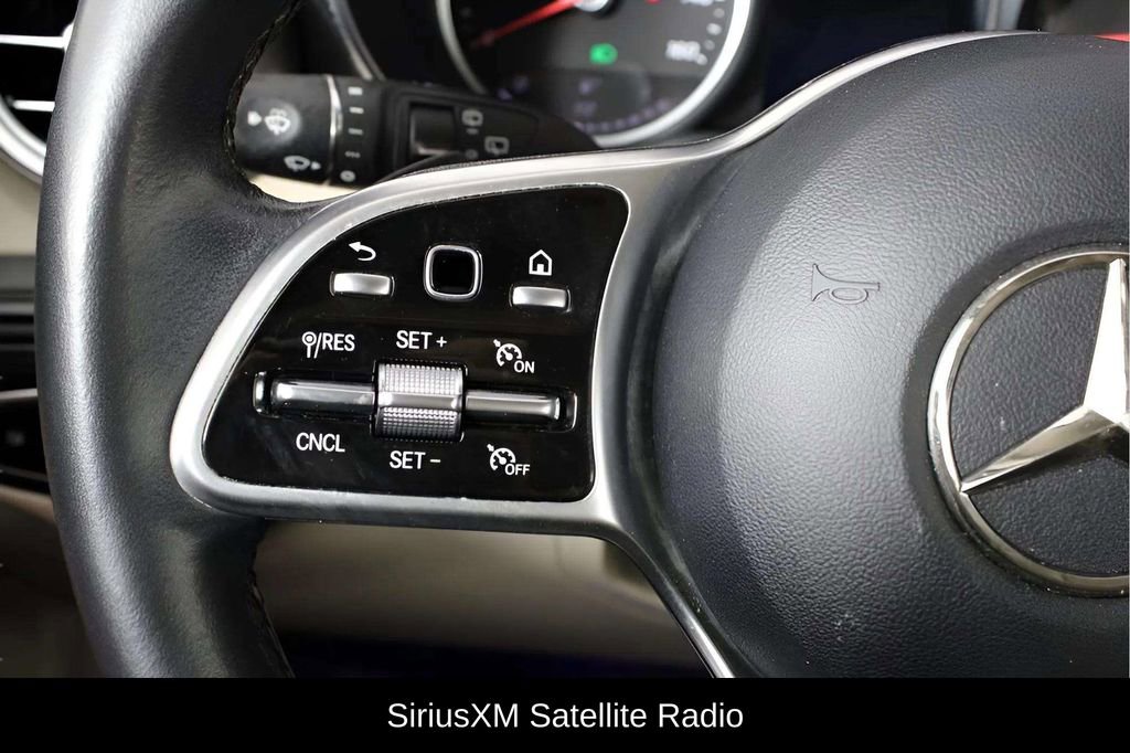 Used 2022 Mercedes-Benz GLC 300 w/ Premium Package Lite image 11