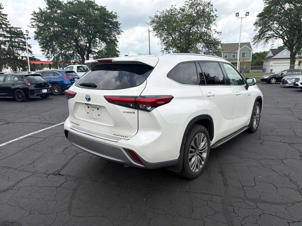 Used 2021 Toyota Highlander Platinum AWD/4WD image 6