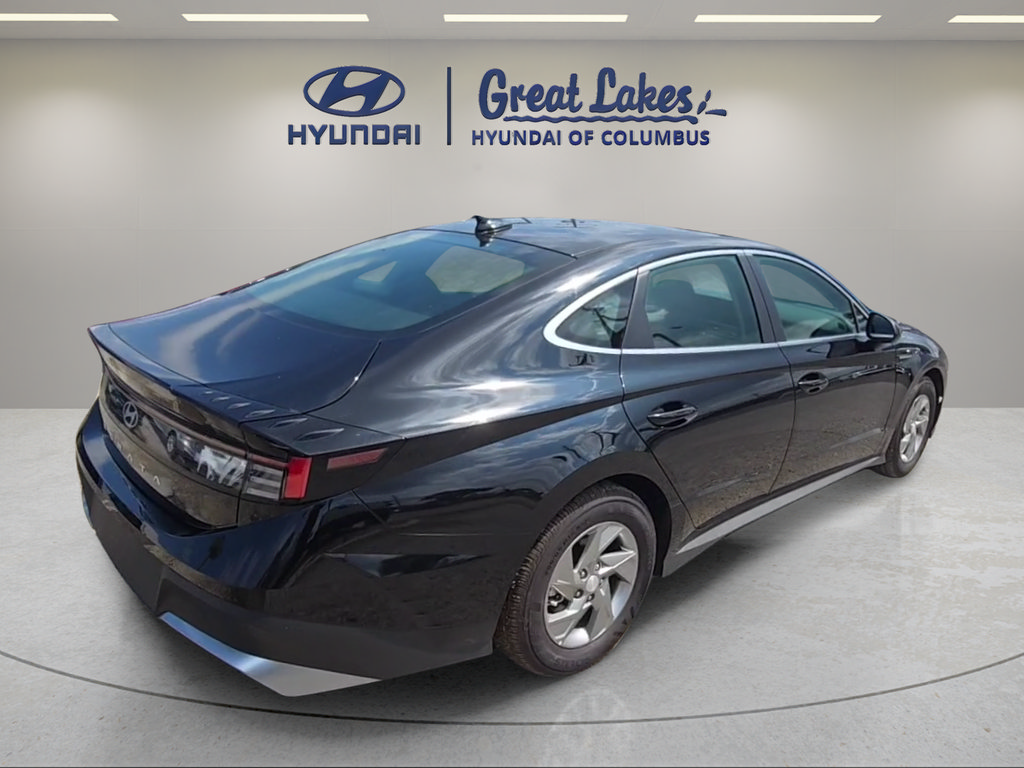Used 2026 Hyundai Sonata SE FWD image 5