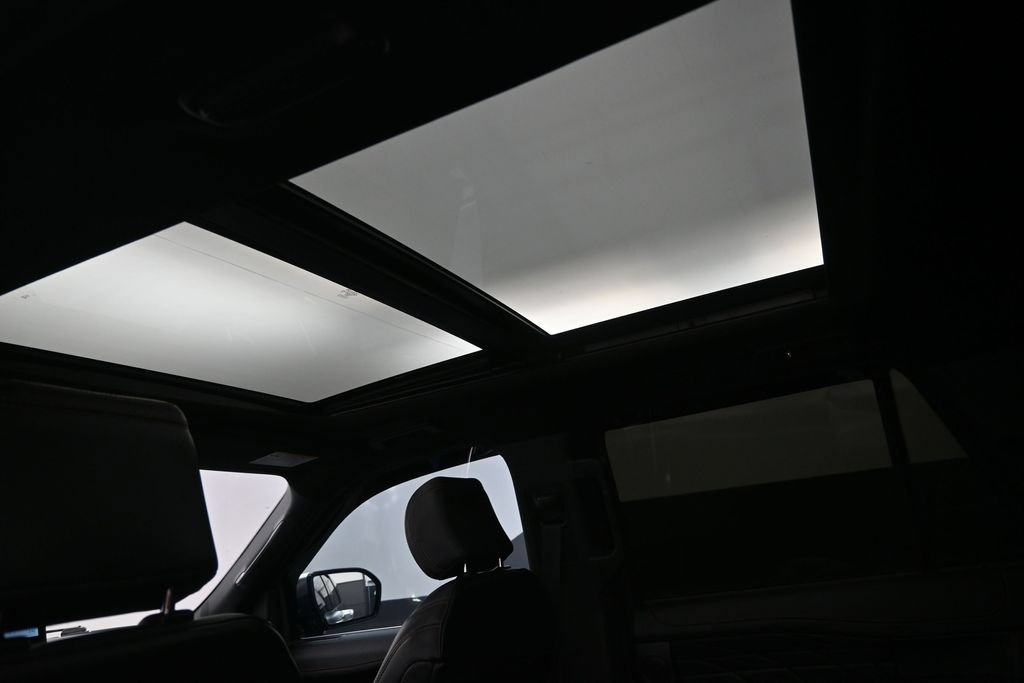 Used 2024 Ford Expedition Max Platinum RWD image 25