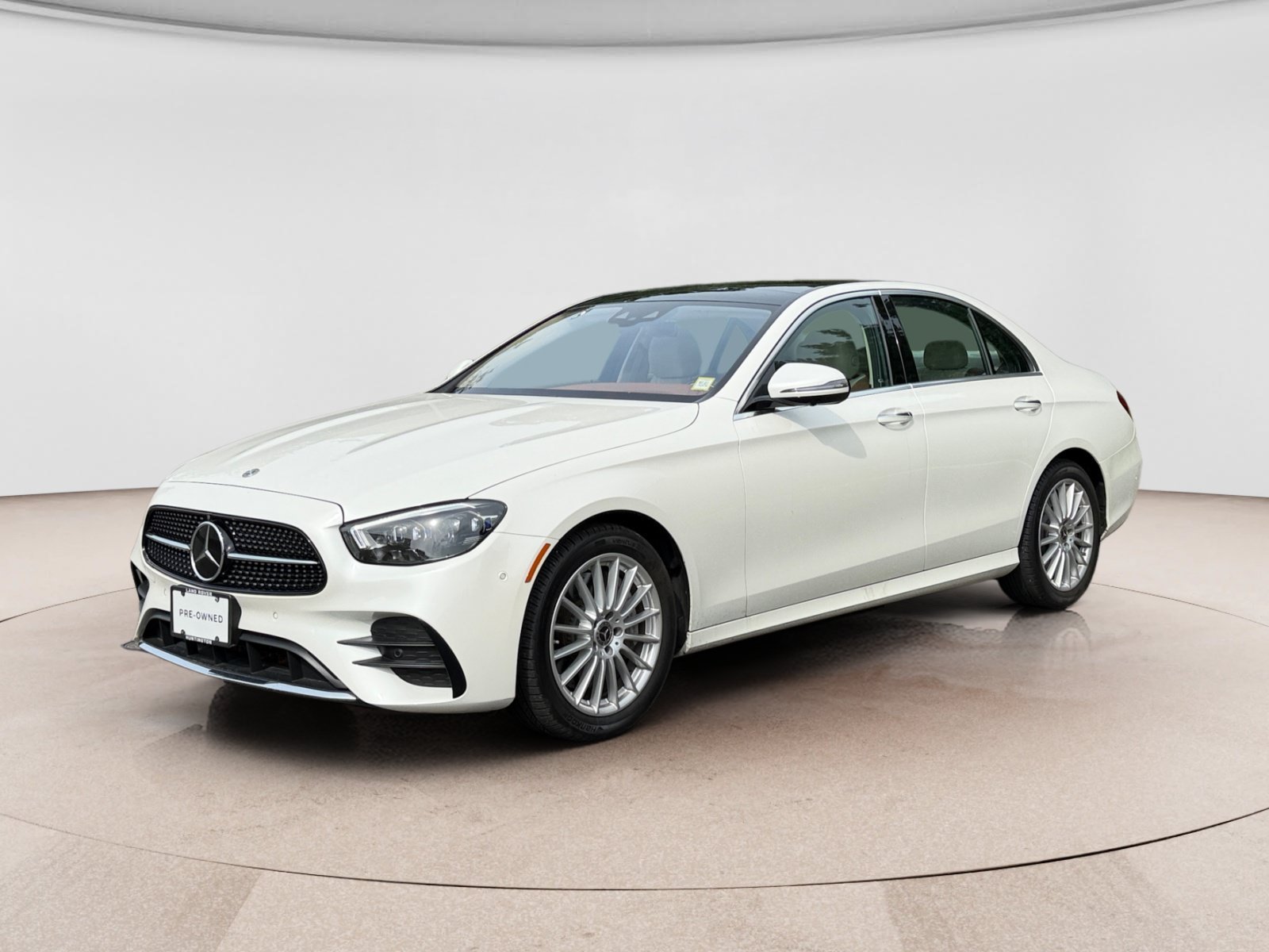 Used 2022 Mercedes-Benz E 450 4MATIC Sedan image 1