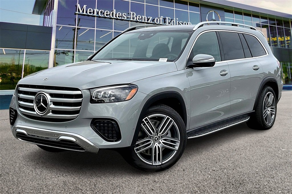 New 2026 Mercedes-Benz GLS 450 4MATIC image 2