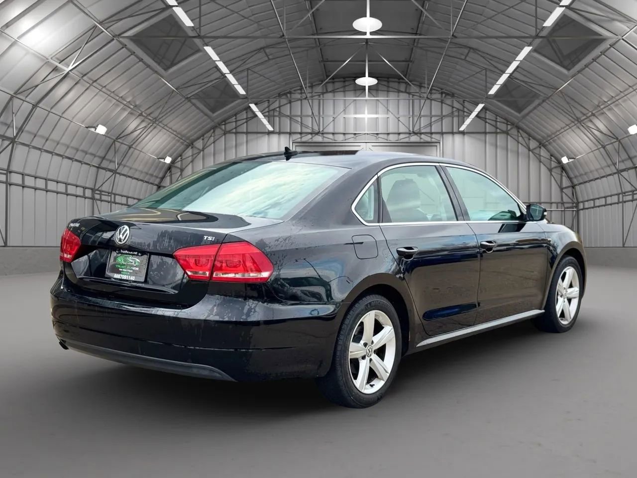 Used 2015 Volkswagen Passat 1.8T Limited Edition image 7