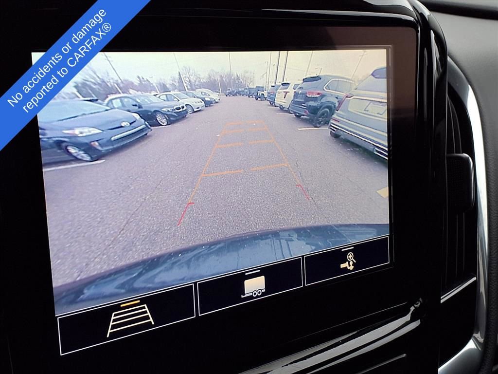 Used 2020 Chevrolet Traverse LT w/ Driver Confidence II Package image 24