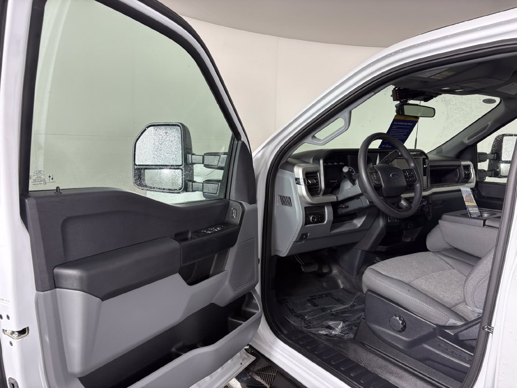 Used 2024 Ford F350 XL w/ 360-Degree Camera Package AWD/4WD image 12