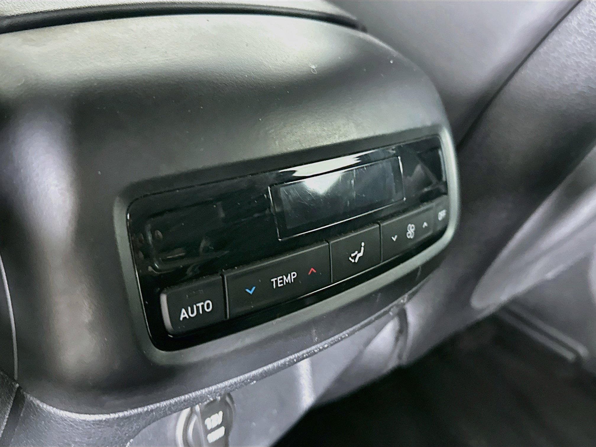 Used 2025 Hyundai Palisade SEL FWD image 28