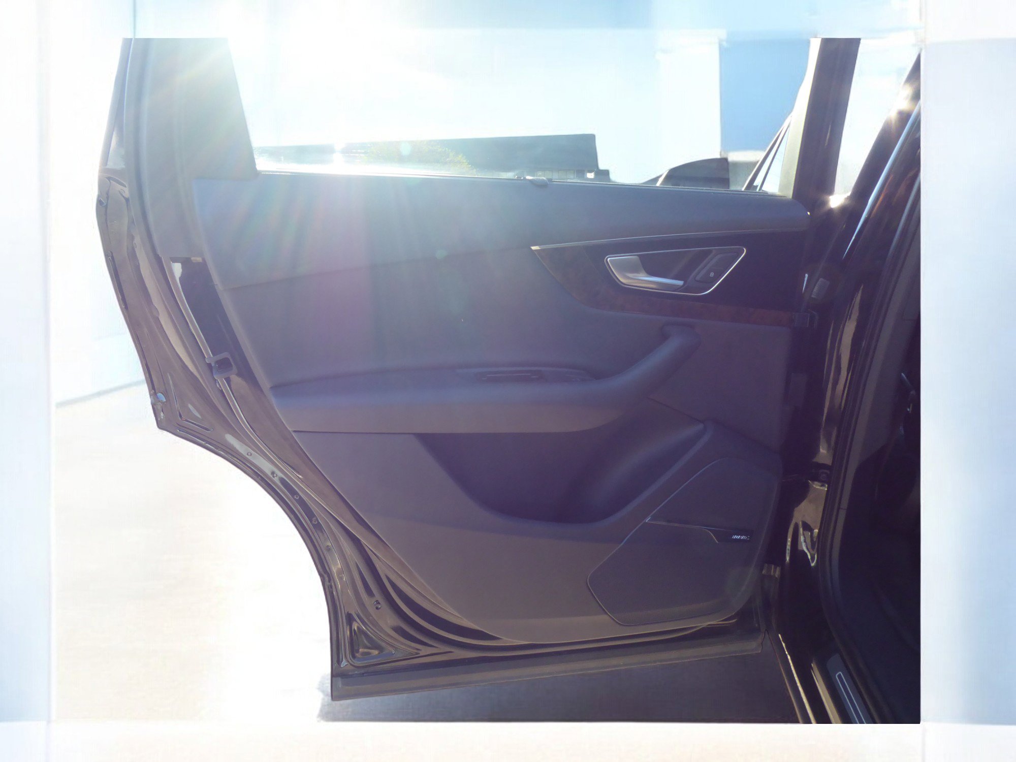 Used 2017 Audi Q7 3.0T Prestige w/ Prestige Package image 25