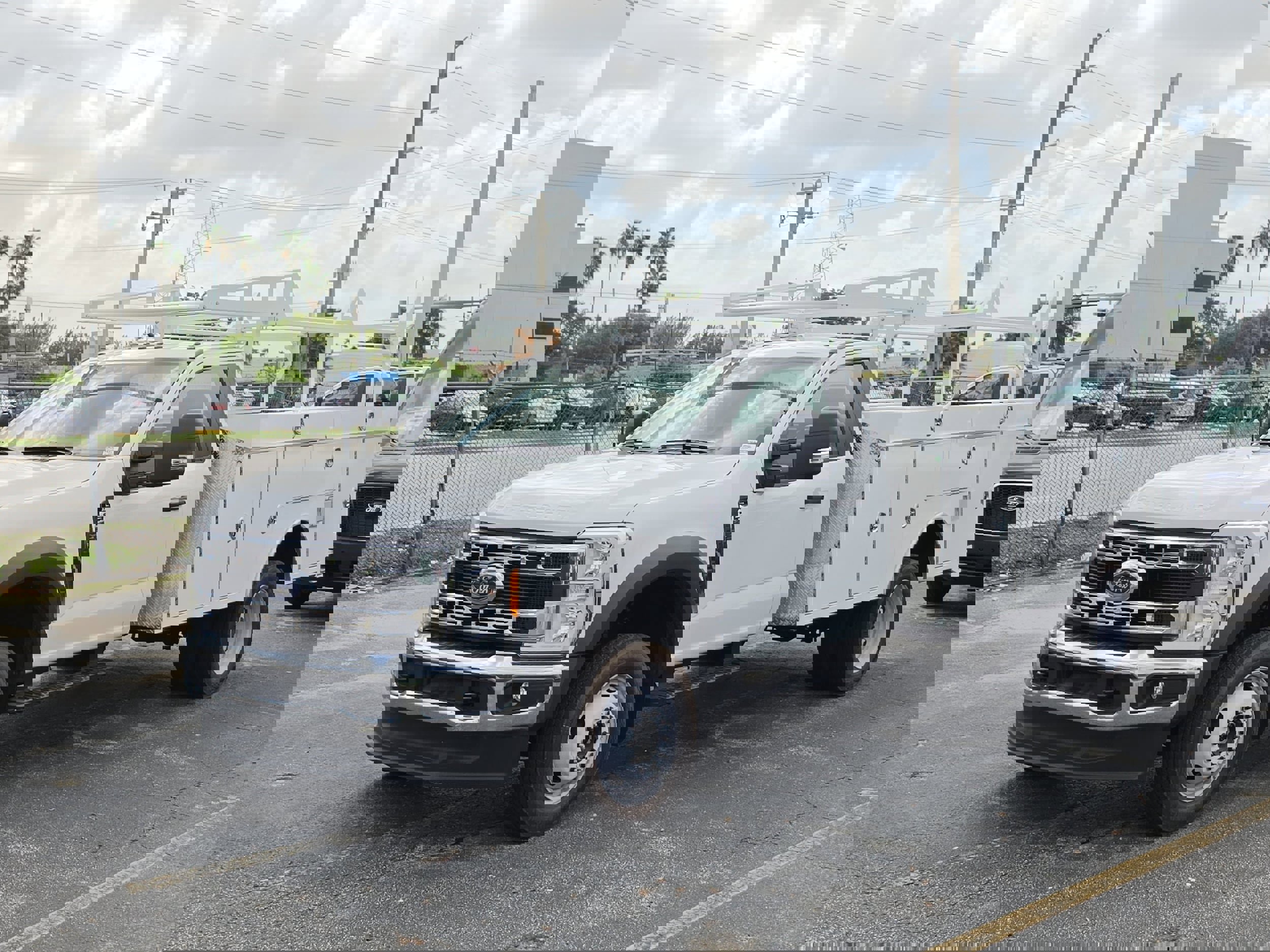 New 2024 Ford F450 XL w/ XL Chrome Package