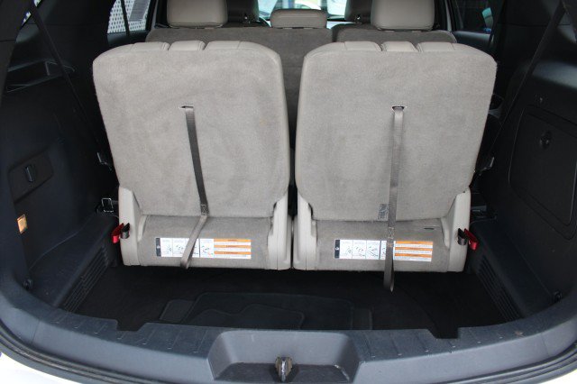 Used 2015 Ford Explorer XLT w/ Equipment Group 202A FWD image 29