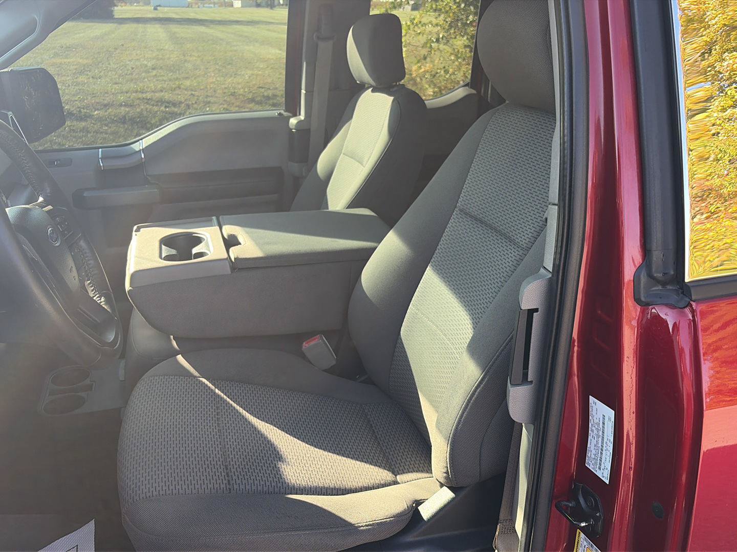 Used 2018 Ford F150 XLT w/ Equipment Group 302A Luxury AWD/4WD image 10
