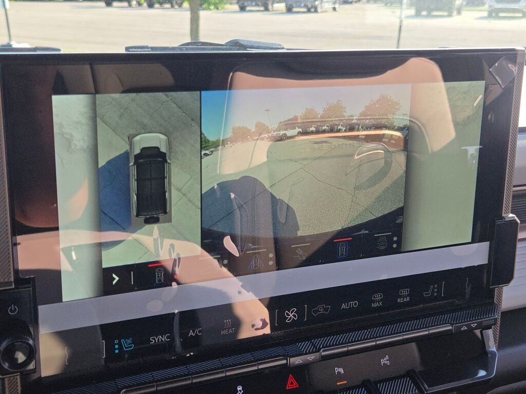 New 2025 GMC Hummer EV 2X image 31