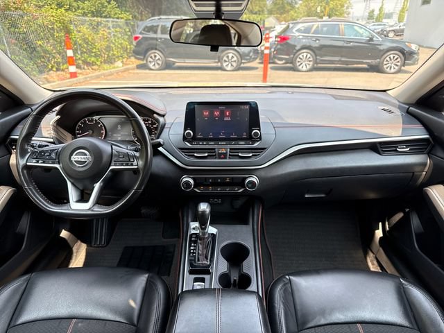 Used 2022 Nissan Altima 2.5 SR AWD/4WD image 11
