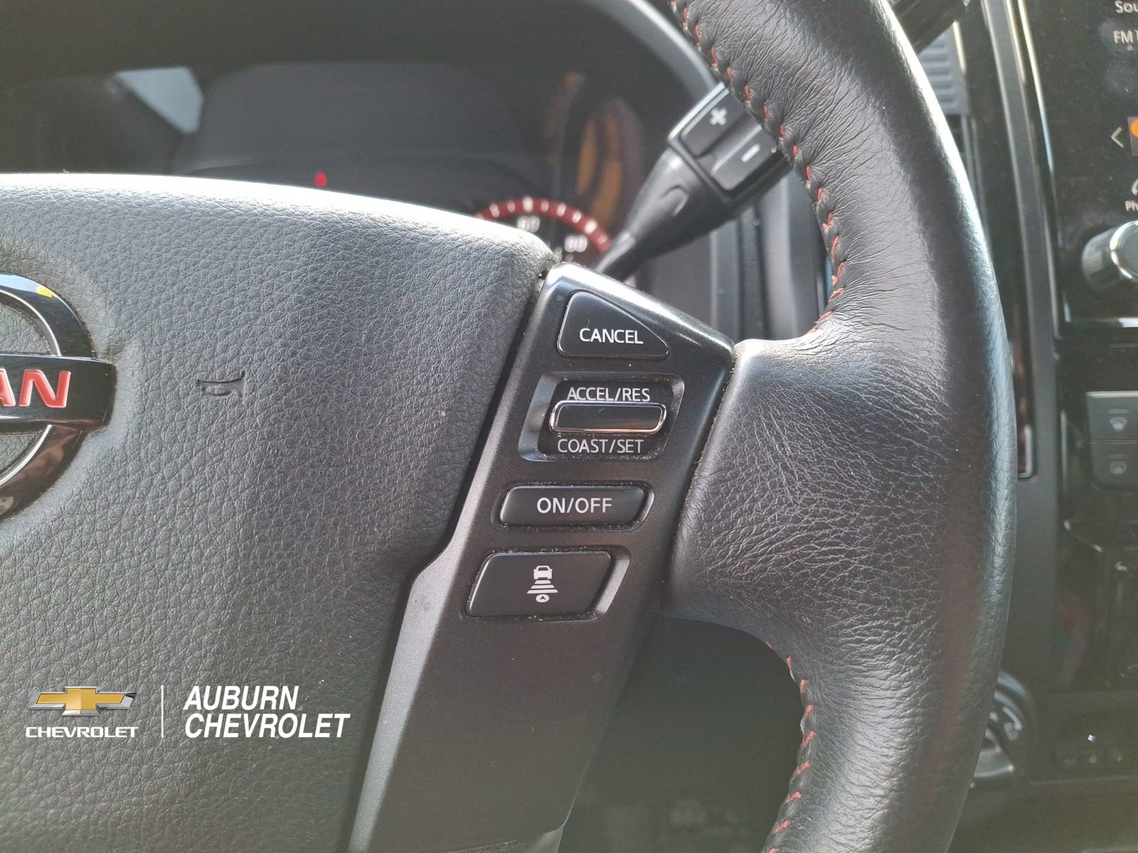 Used 2021 Nissan Titan PRO-4X w/ Pro-4x Convenience Package AWD/4WD image 15