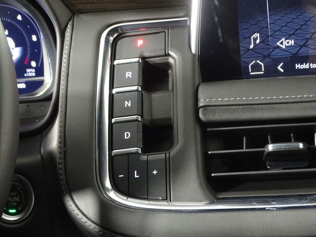 Used 2023 GMC Yukon SLE image 41