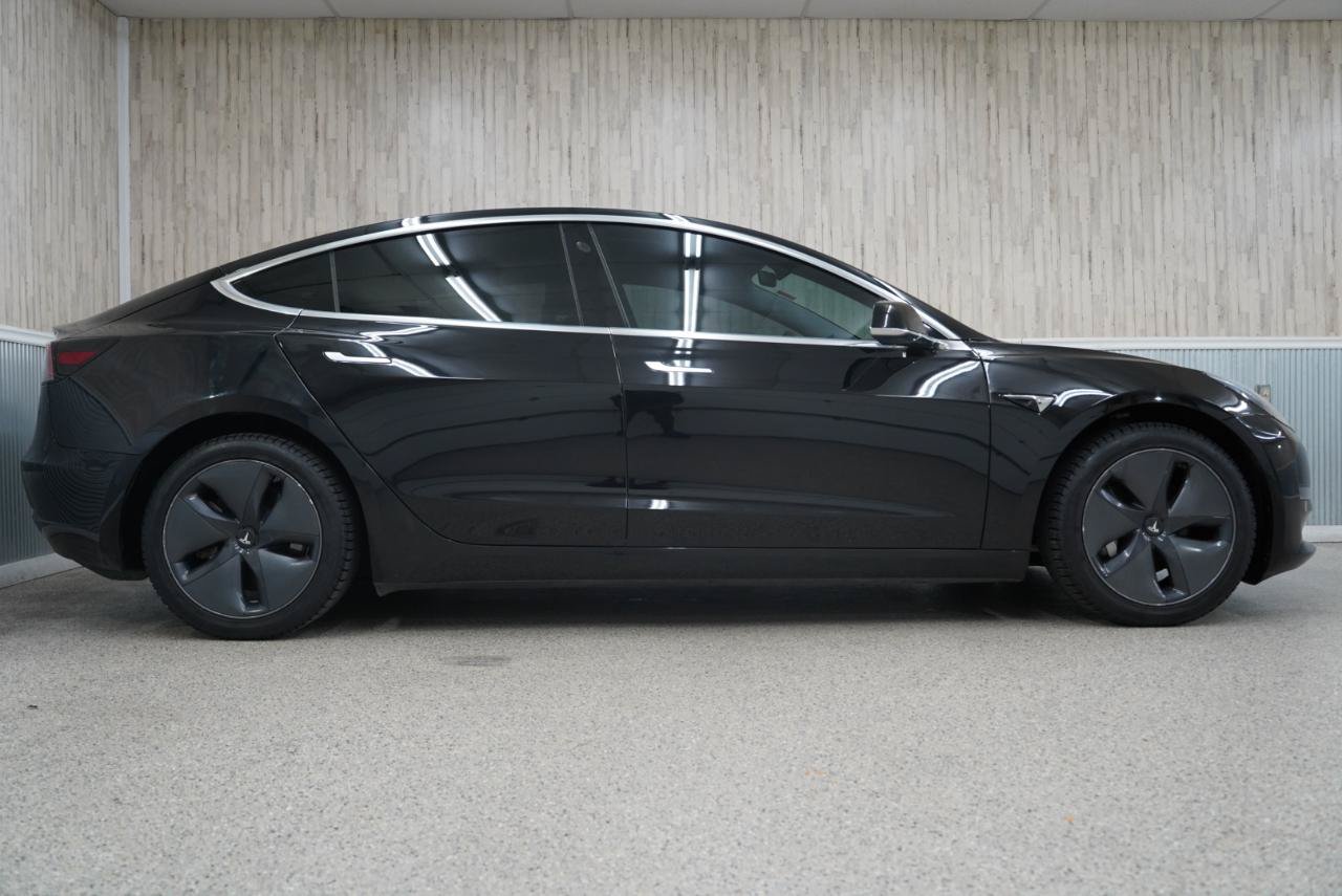 Used 2020 Tesla Model 3 Standard Range Plus RWD image 6