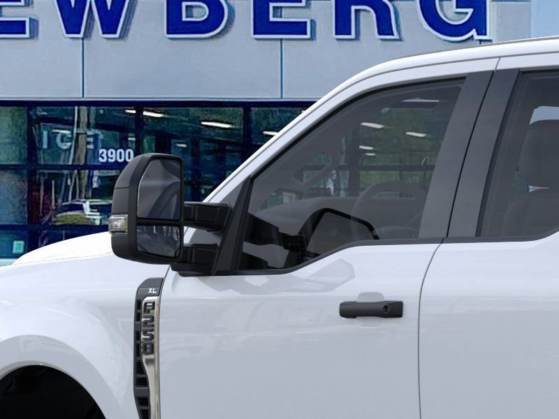 New 2026 Ford F250 XL w/ XL Chrome Package image 20