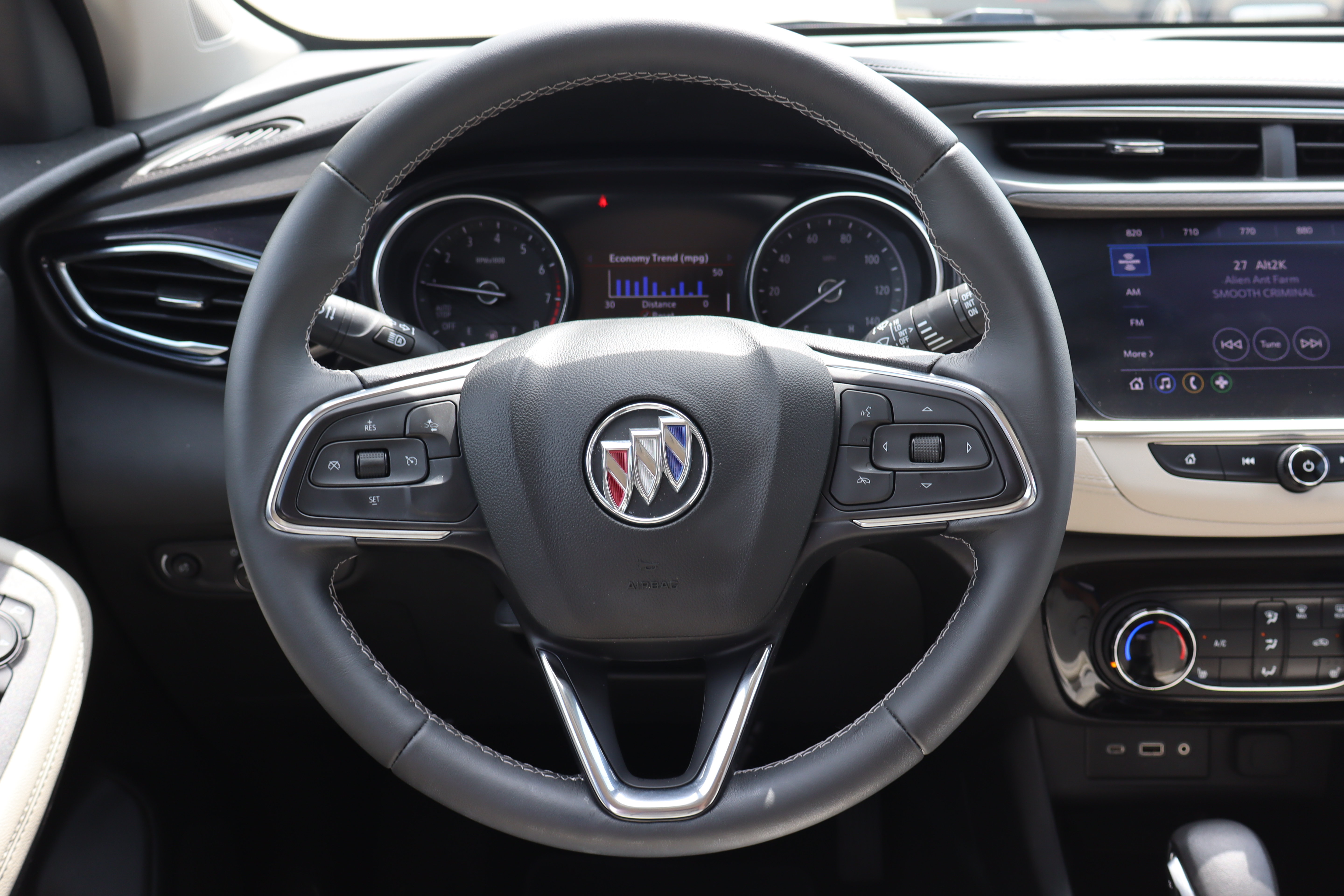 Used 2023 Buick Encore GX Preferred w/ Cold Weather Comfort Package FWD image 14