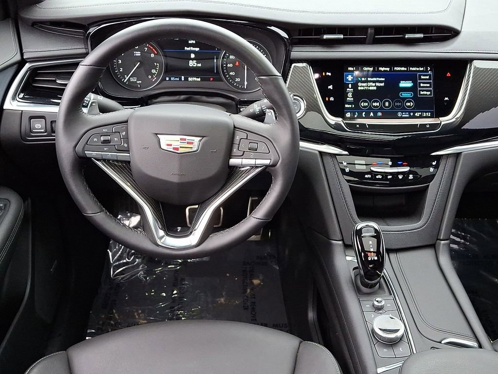 Used 2025 Cadillac XT6 Sport w/ LPO, Red Accent Package image 13