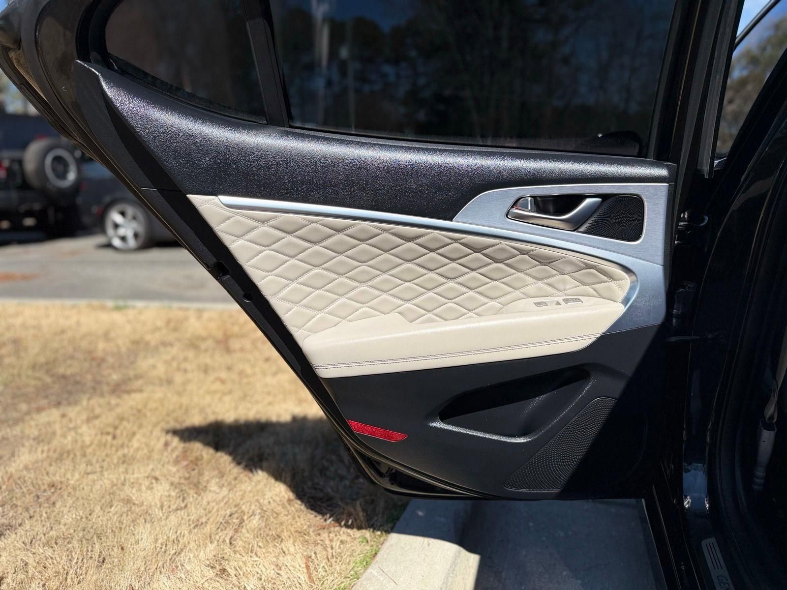 Used 2019 Genesis G70 3.3T Advanced w/ Prestige Package image 26