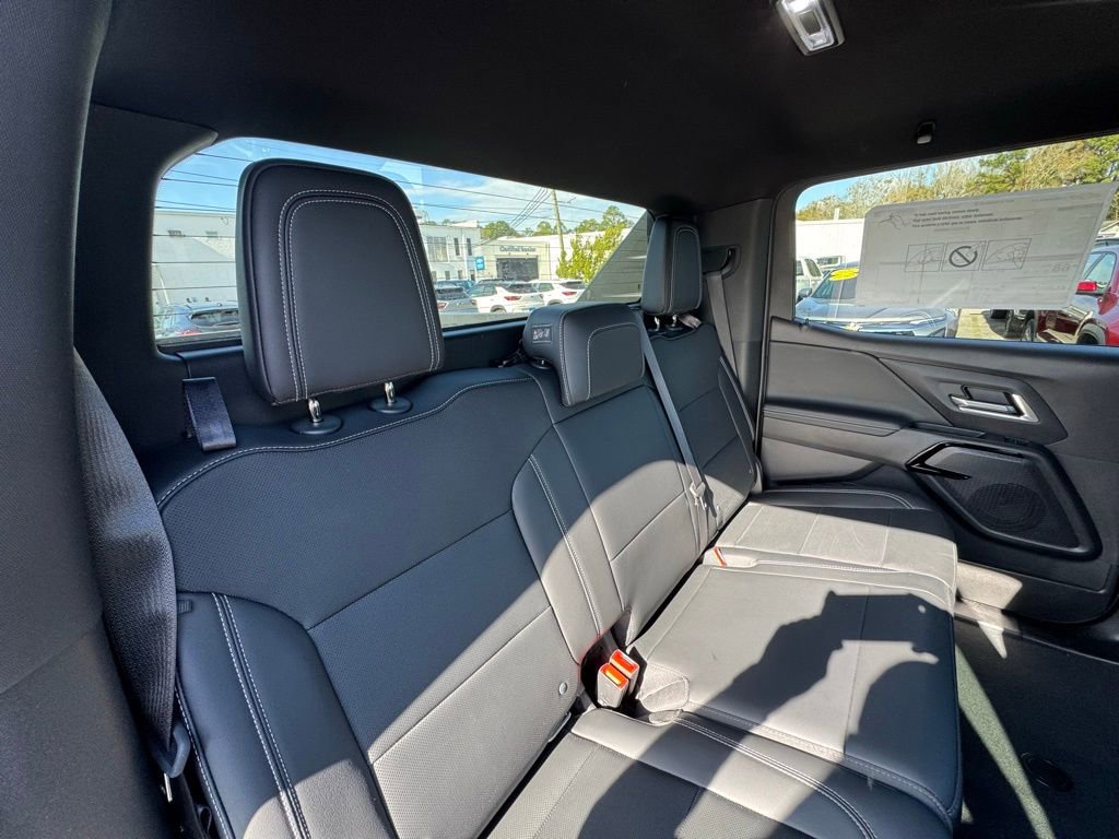 New 2026 Chevrolet Silverado EV LT w/ Plus Package AWD/4WD image 24