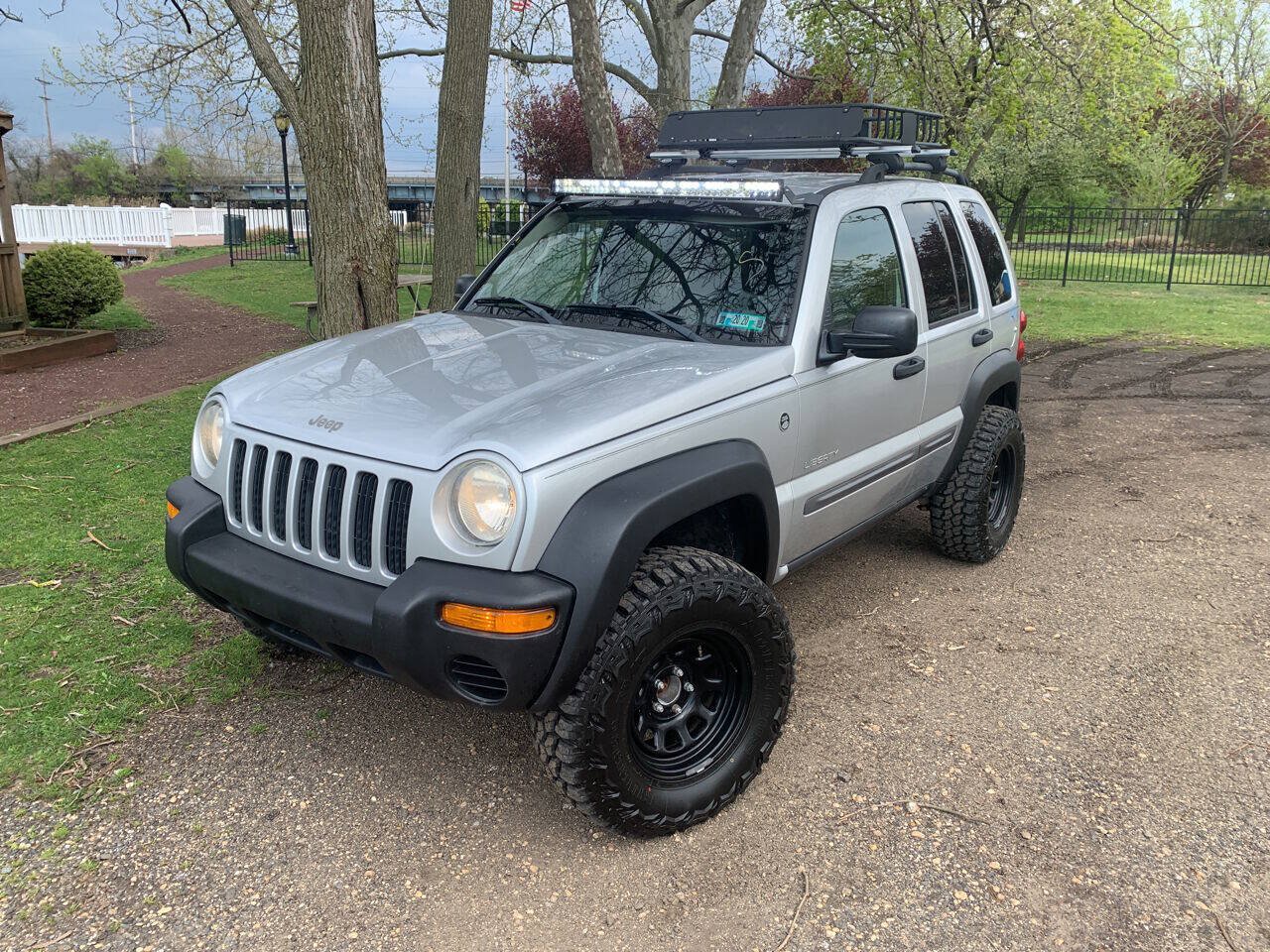Used 2004 Jeep Liberty Sport w/ PWR Convenience Group AWD/4WD image 1