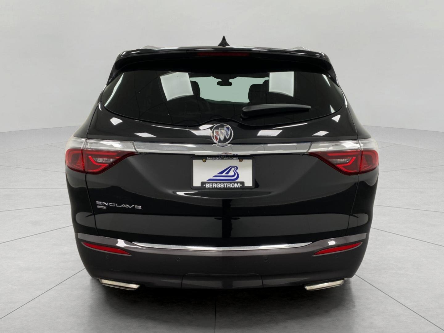 Used 2022 Buick Enclave Essence w/ Experience Buick Package image 5