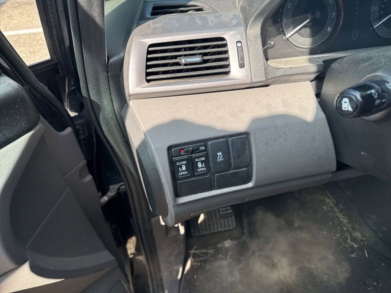 Used 2014 Honda Odyssey EX image 12