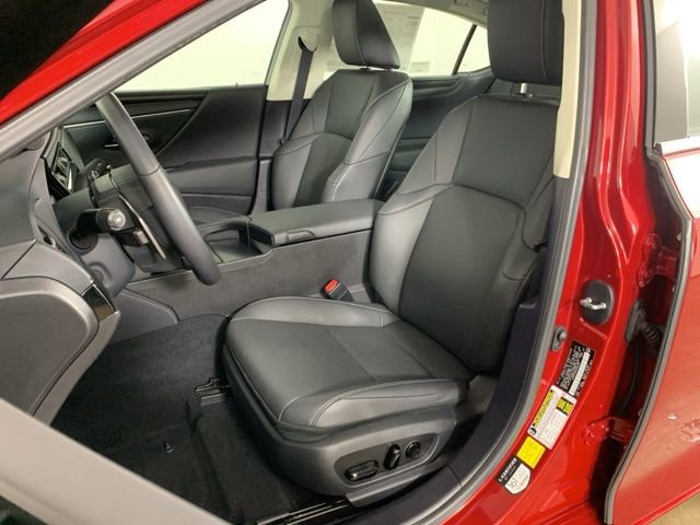 Certified 2025 Lexus ES 350 w/ Accessory Package (Z2) image 29