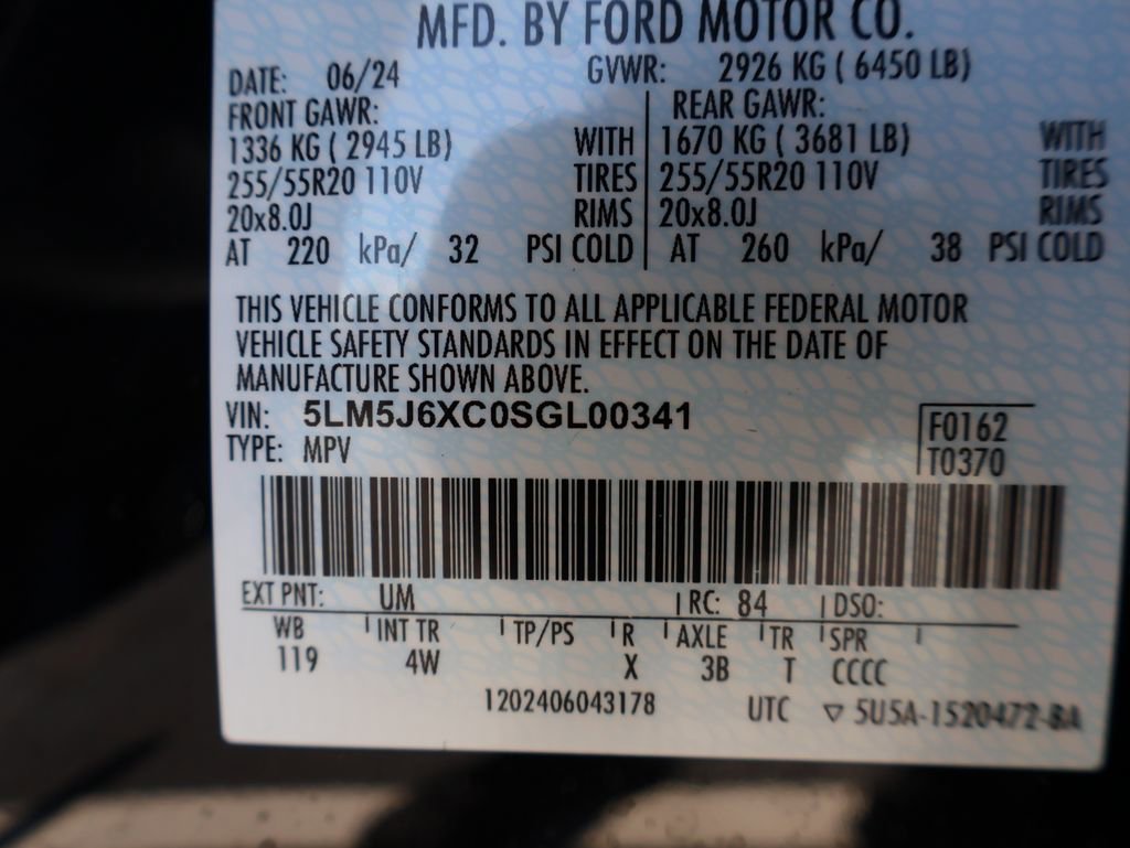 Used 2025 Lincoln Aviator AWD image 41