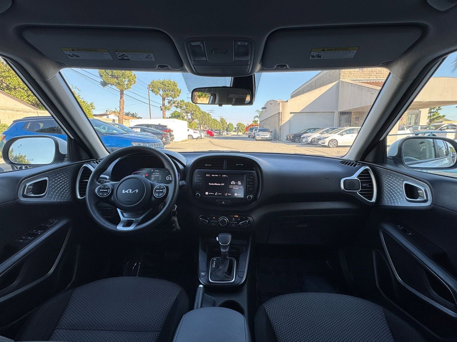 Used 2025 Kia Soul LX w/ LX Technology Package image 31