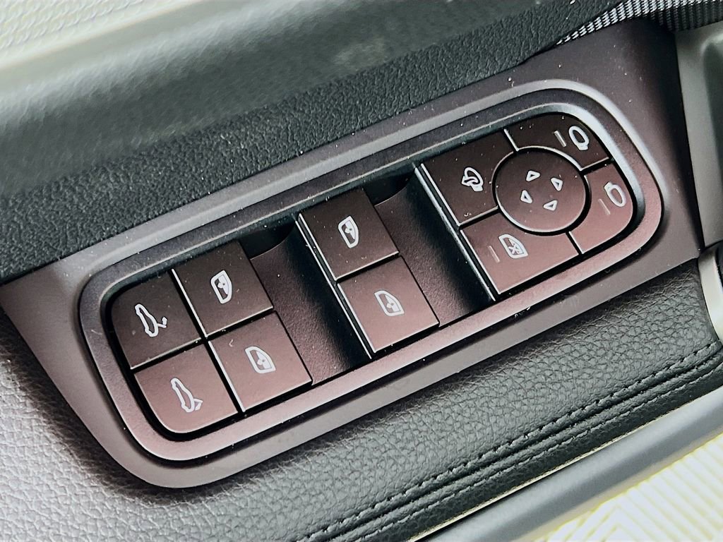 New 2026 Porsche Cayenne Coupe image 20