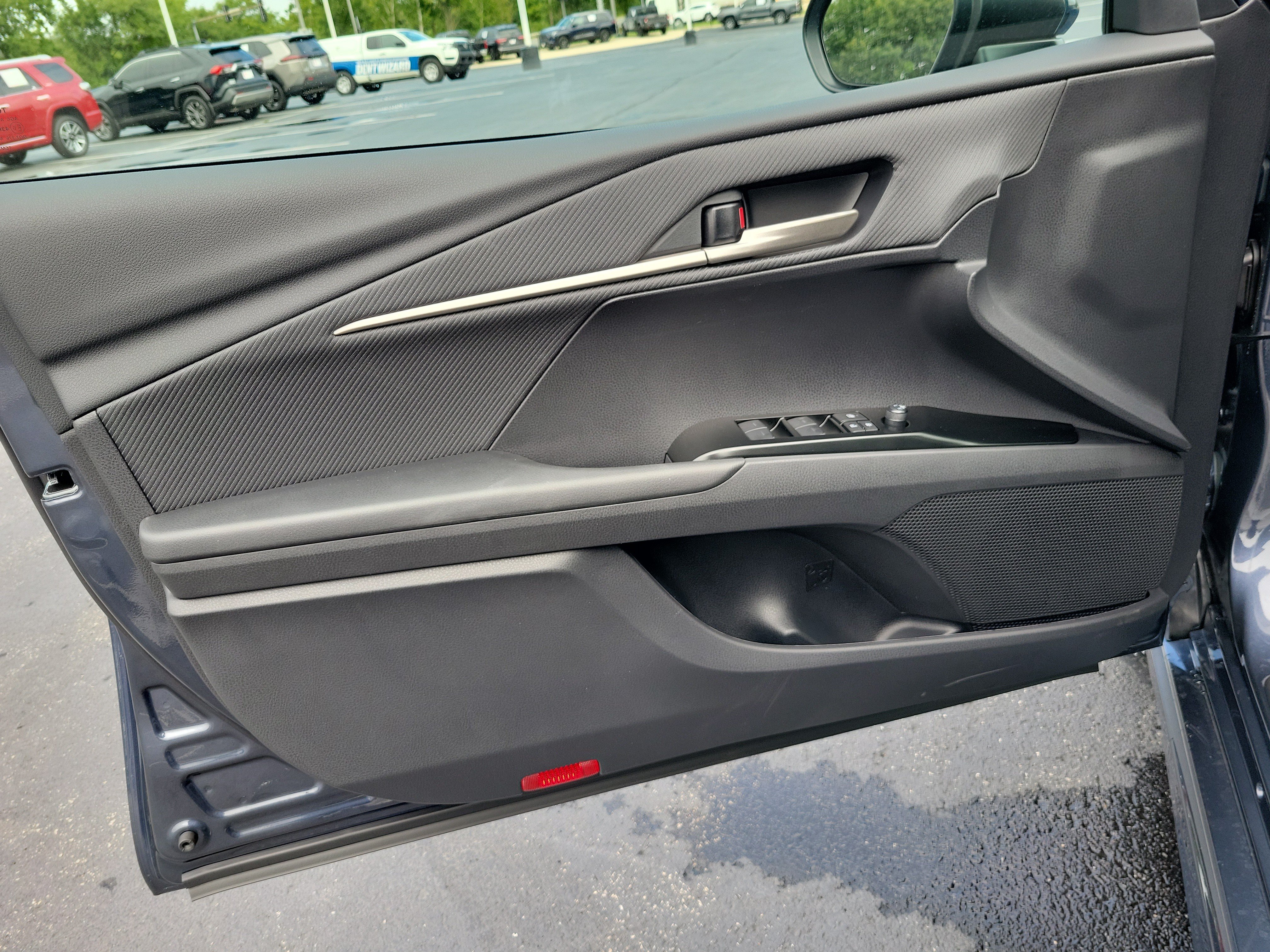 New 2026 Toyota Camry SE w/ Convenience Package AWD/4WD image 17