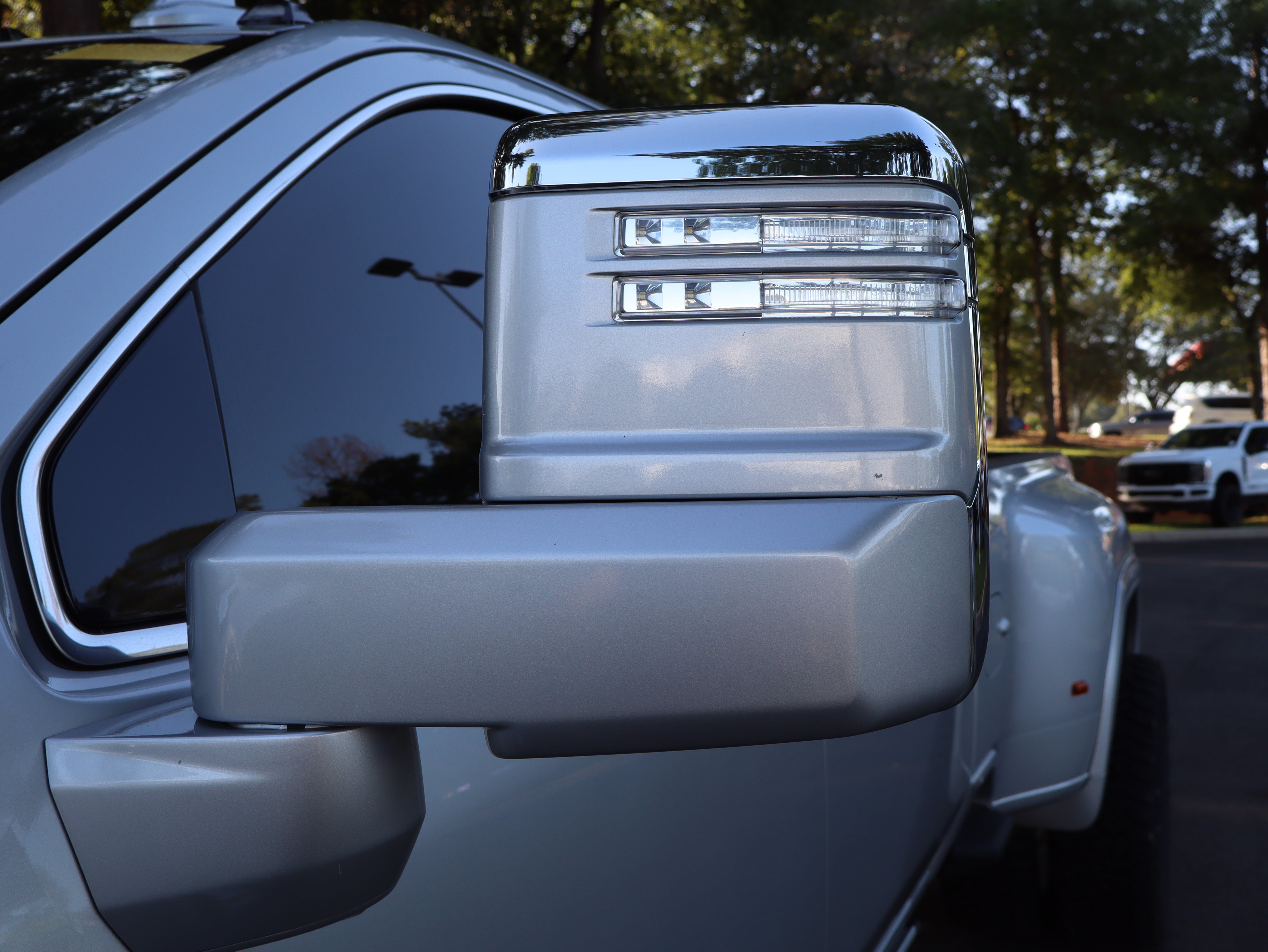Used 2021 GMC Sierra 3500 Denali w/ Denali Ultimate Package AWD/4WD image 18