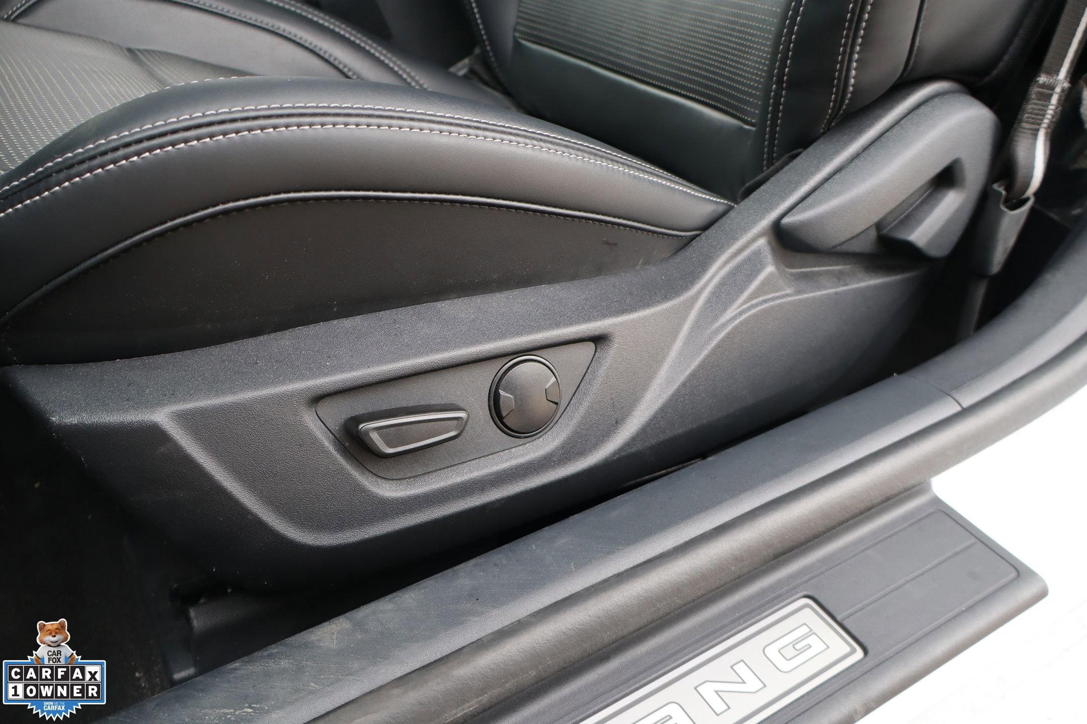 Used 2024 Ford Mustang GT Premium RWD image 13