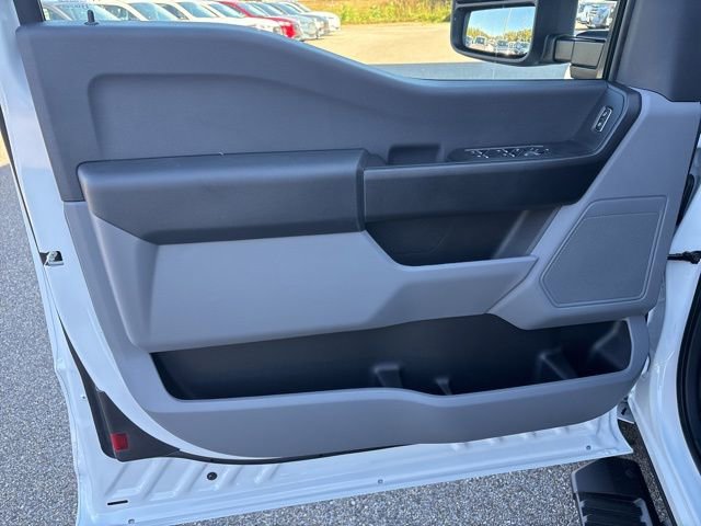 New 2026 Ford F250 XL image 19