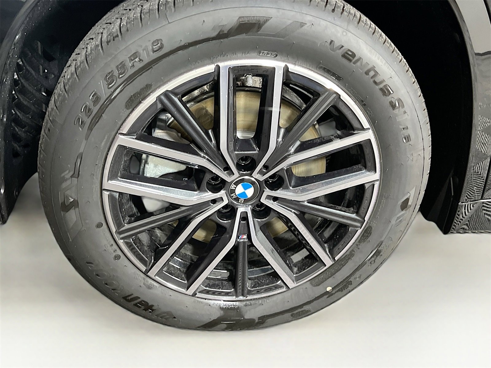 New 2025 BMW X1 xDrive28i w/ M Sport Package image 32