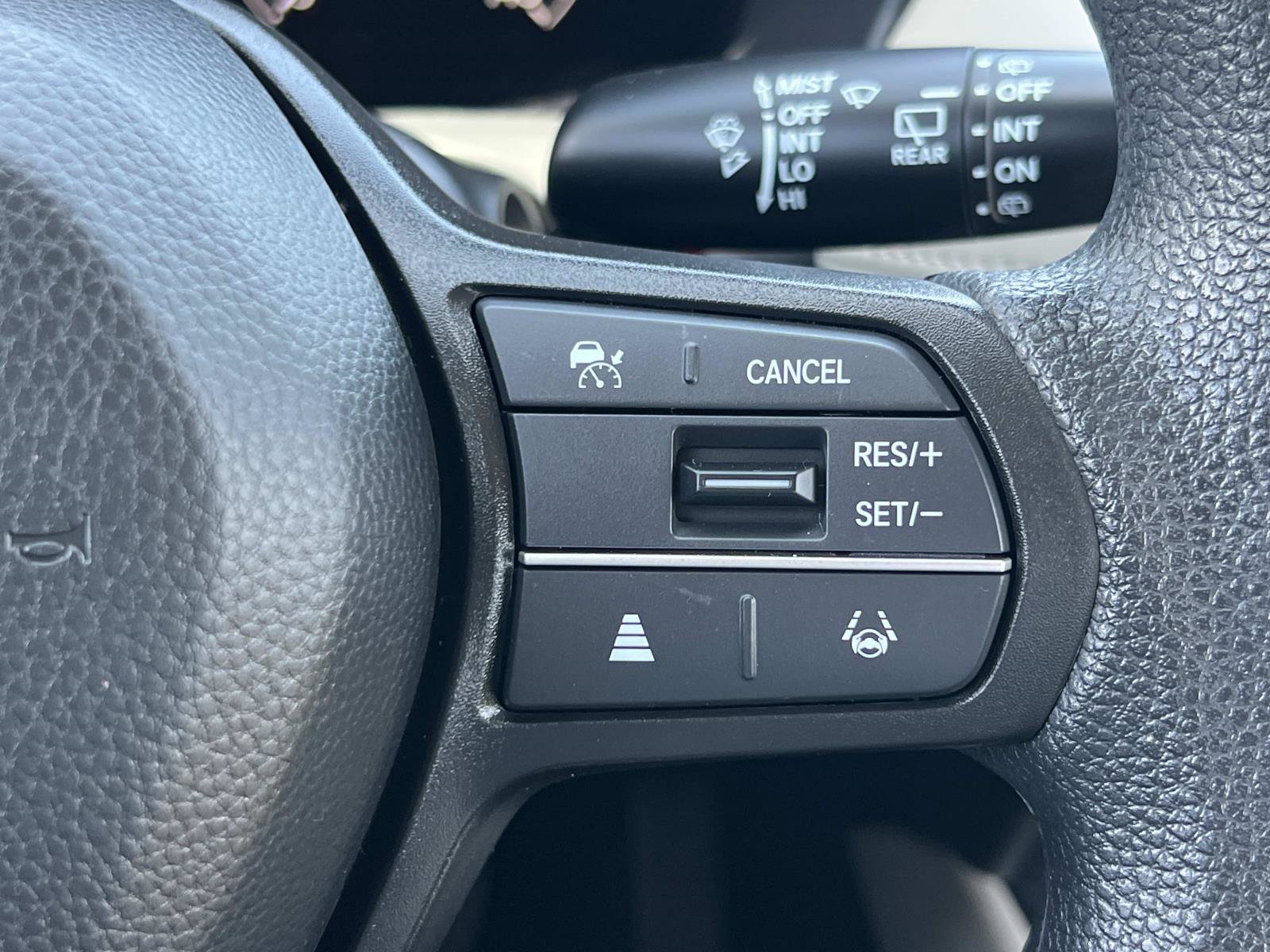 Certified 2025 Honda HR-V LX image 10