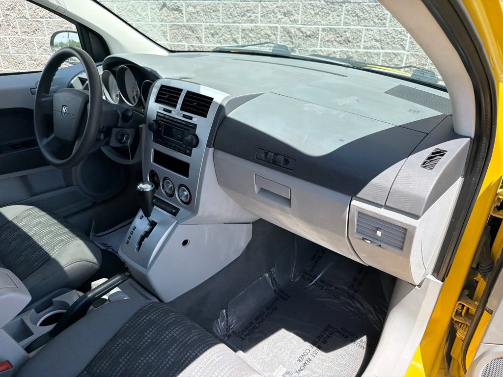 Used 2007 Dodge Caliber SXT FWD image 36