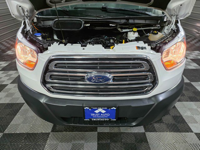 Used 2018 Ford Transit 350 XLT image 32