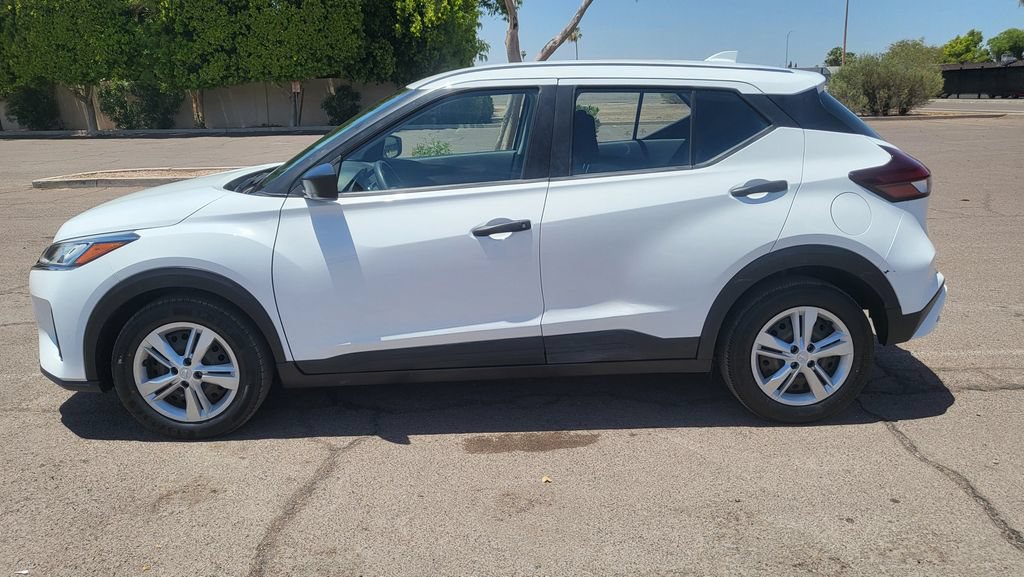 Used 2024 Nissan Kicks S FWD image 7