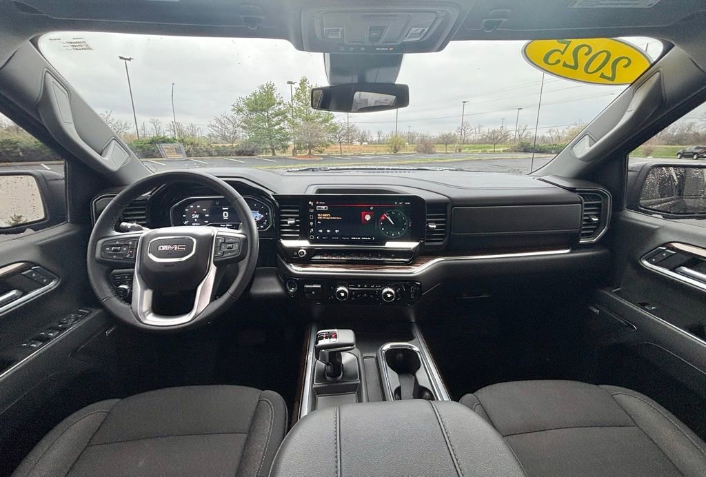 Used 2025 GMC Sierra 1500 Elevation w/ Preferred Package image 23